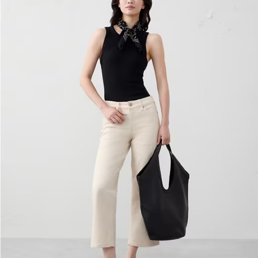 Banana Republic Women's Cream Straight Leg Jeans Size 25